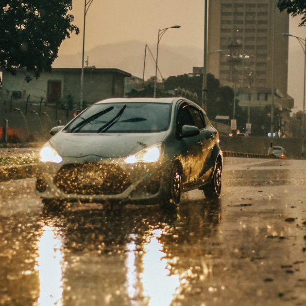 3_Probleme-electriques-sur-clio-3---dysfonctionnement-du-GPS-sur-clio-3---probleme-ventilation---climatisation---moteur-essuie-glace-clio-3-ne-fonctionne-plus